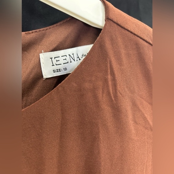 IEENA FOR MAC DUGGAL NWOT 55708
Long Sleeve Keyhole Draped Gown - Picture 6 of 7